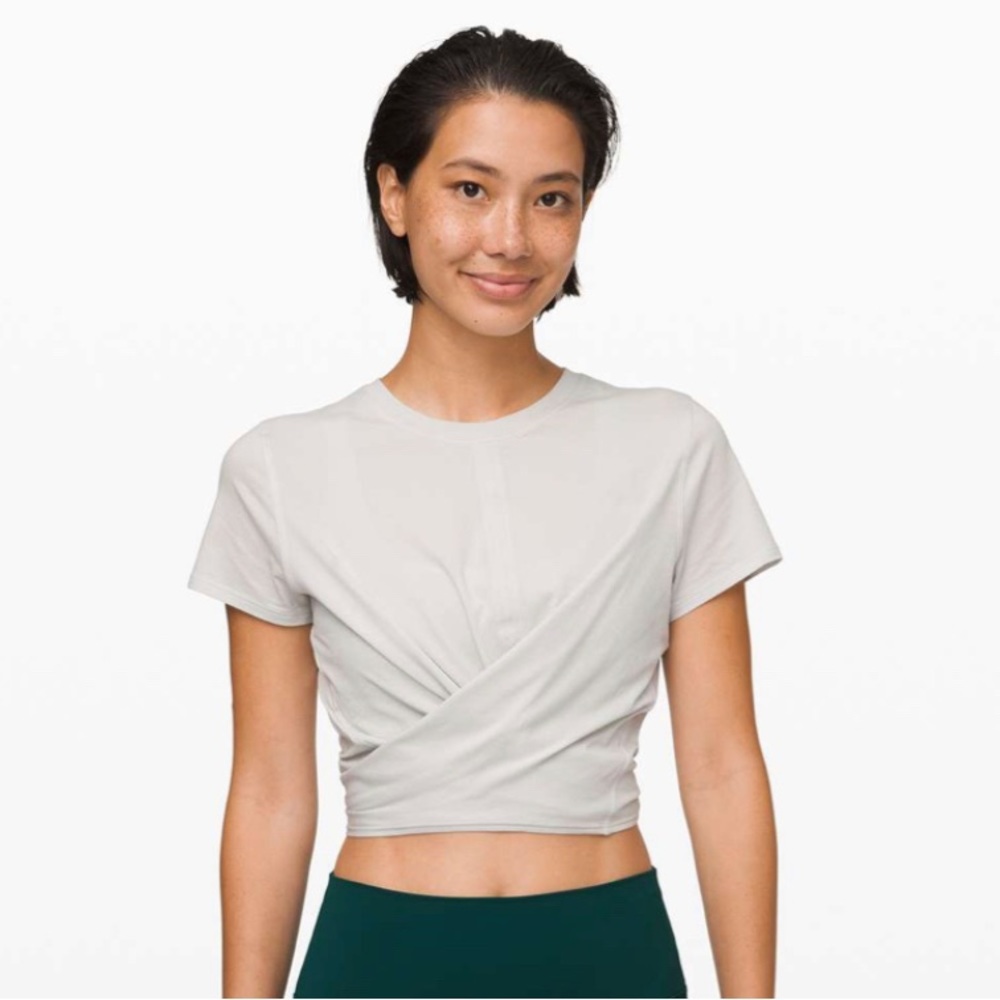 Lululemon Time To Restore Short Sleeve in Vapour